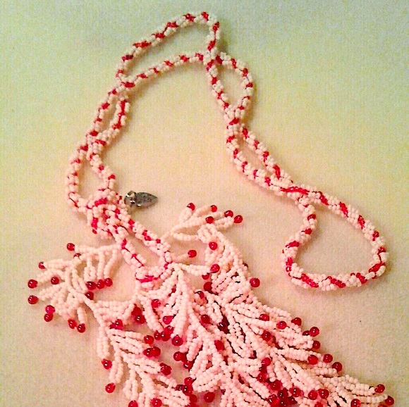 “Fringe galore “ beaded necklace - Picture 2 of 4